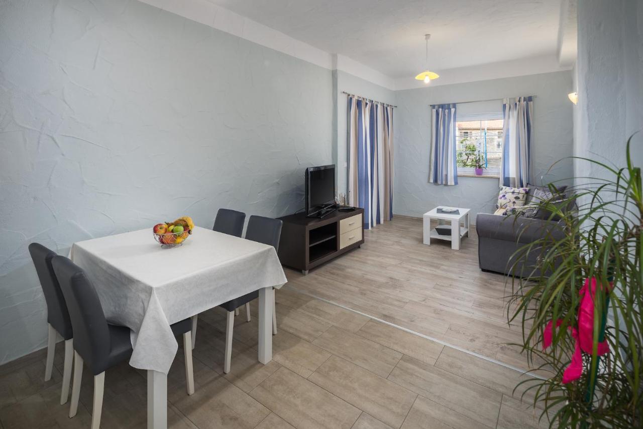 Mario Apartman Poreč Kültér fotó